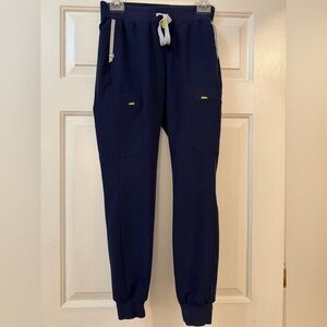 Figs Zamora jogger navy scrub pants